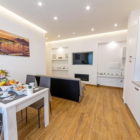 White Gold Bed & Breakfast Наполи Екстериор снимка