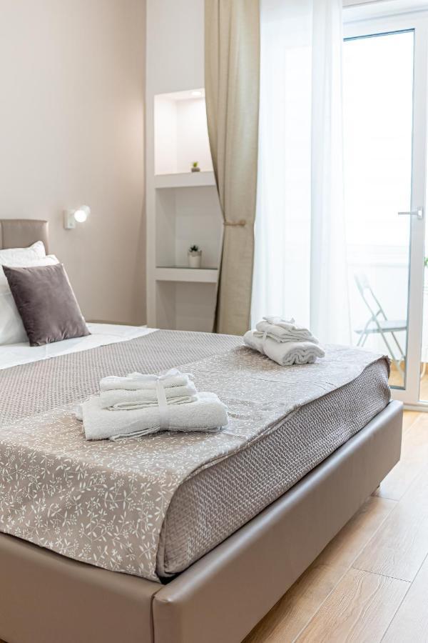 White Gold Bed & Breakfast Наполи Екстериор снимка