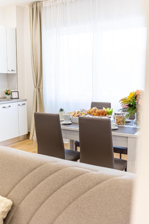 White Gold Bed & Breakfast Наполи Екстериор снимка
