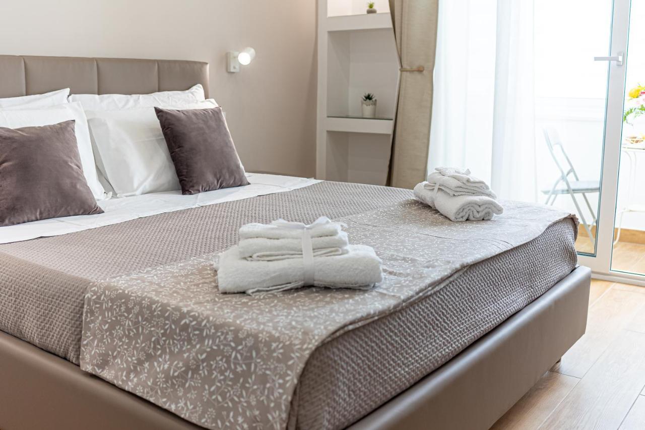 White Gold Bed & Breakfast Наполи Екстериор снимка