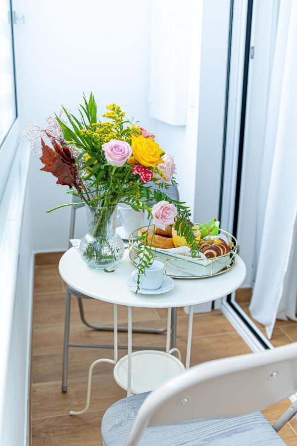White Gold Bed & Breakfast Наполи Екстериор снимка