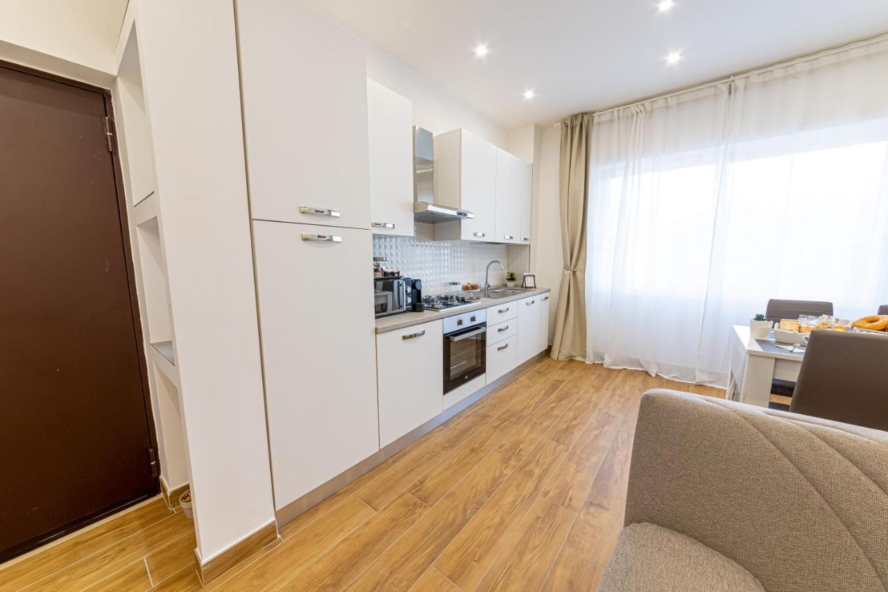 White Gold Bed & Breakfast Наполи Екстериор снимка