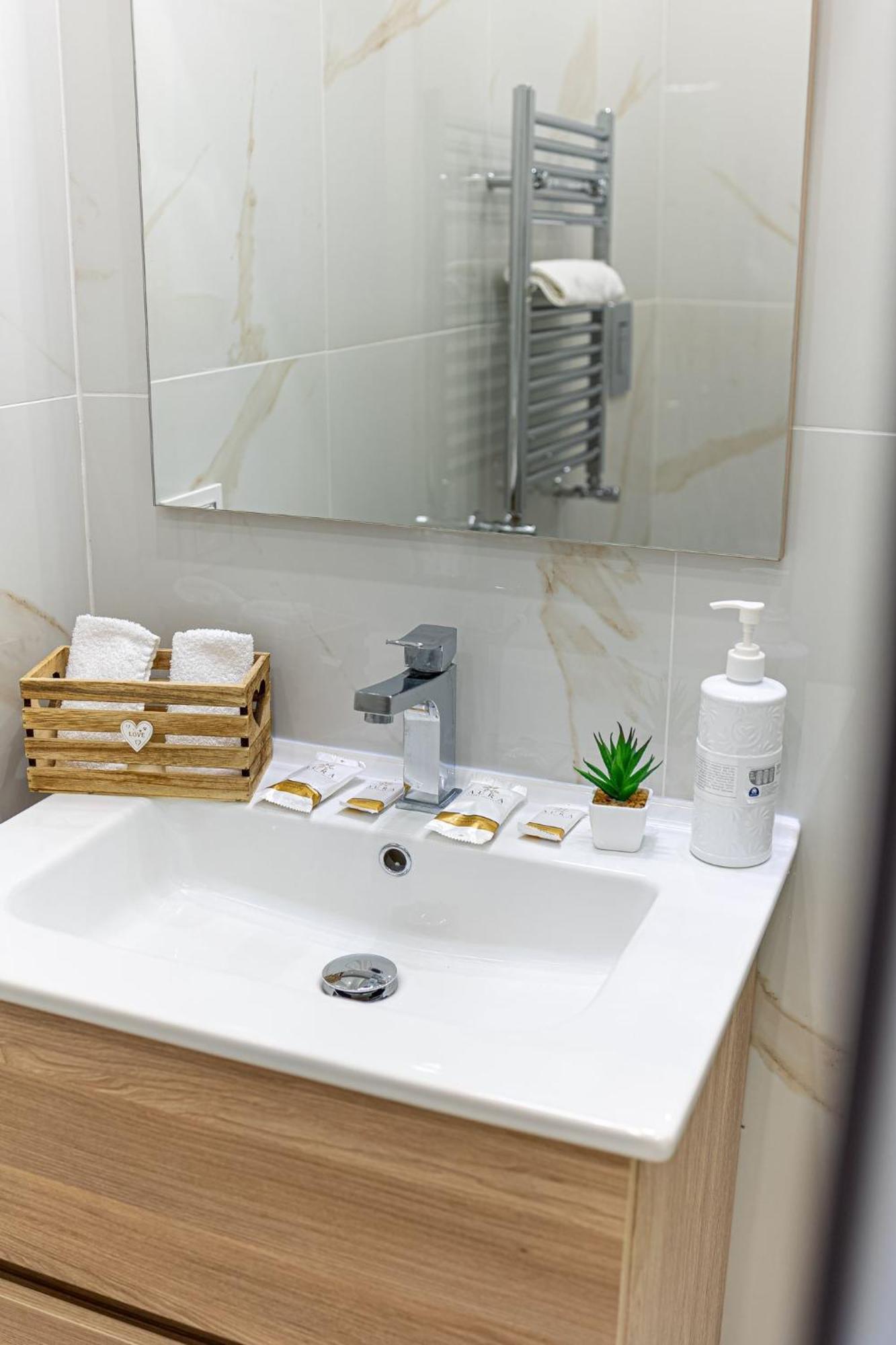White Gold Bed & Breakfast Наполи Екстериор снимка