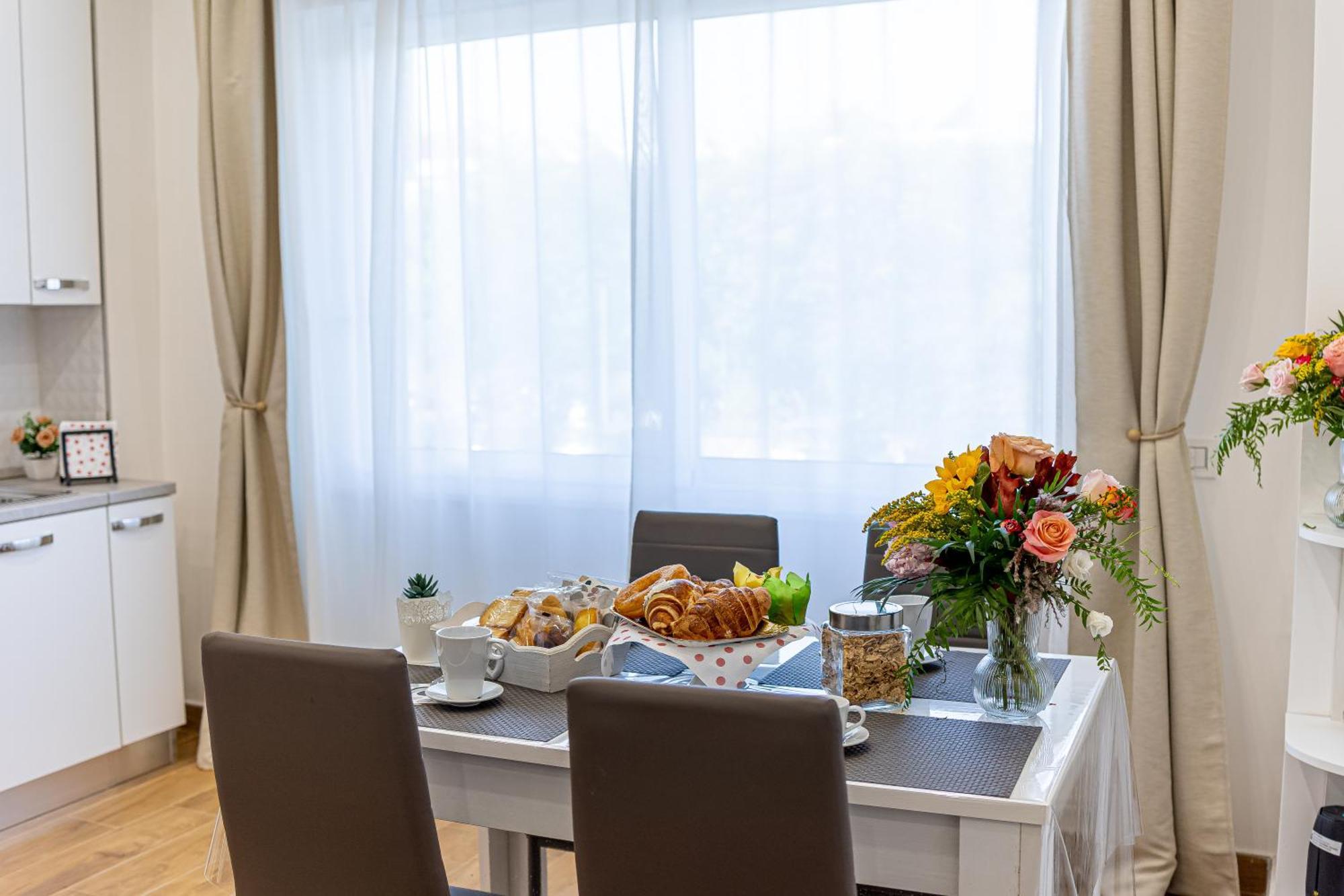 White Gold Bed & Breakfast Наполи Екстериор снимка